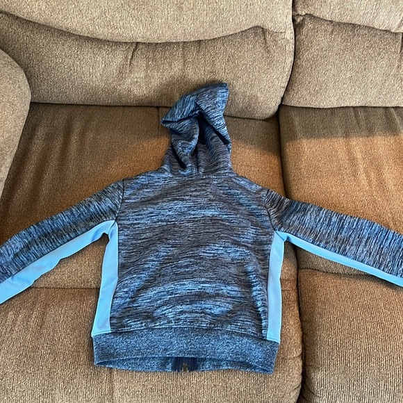 🌷2t Nike zip up hoodie - Picture 2 of 2